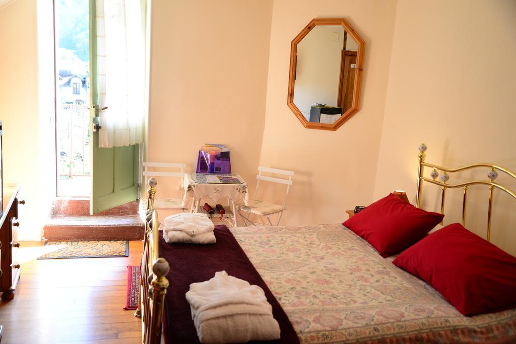 Mon Plaisir - Chambres D'Hotes Вільфранш-де-Руерг Екстер'єр фото